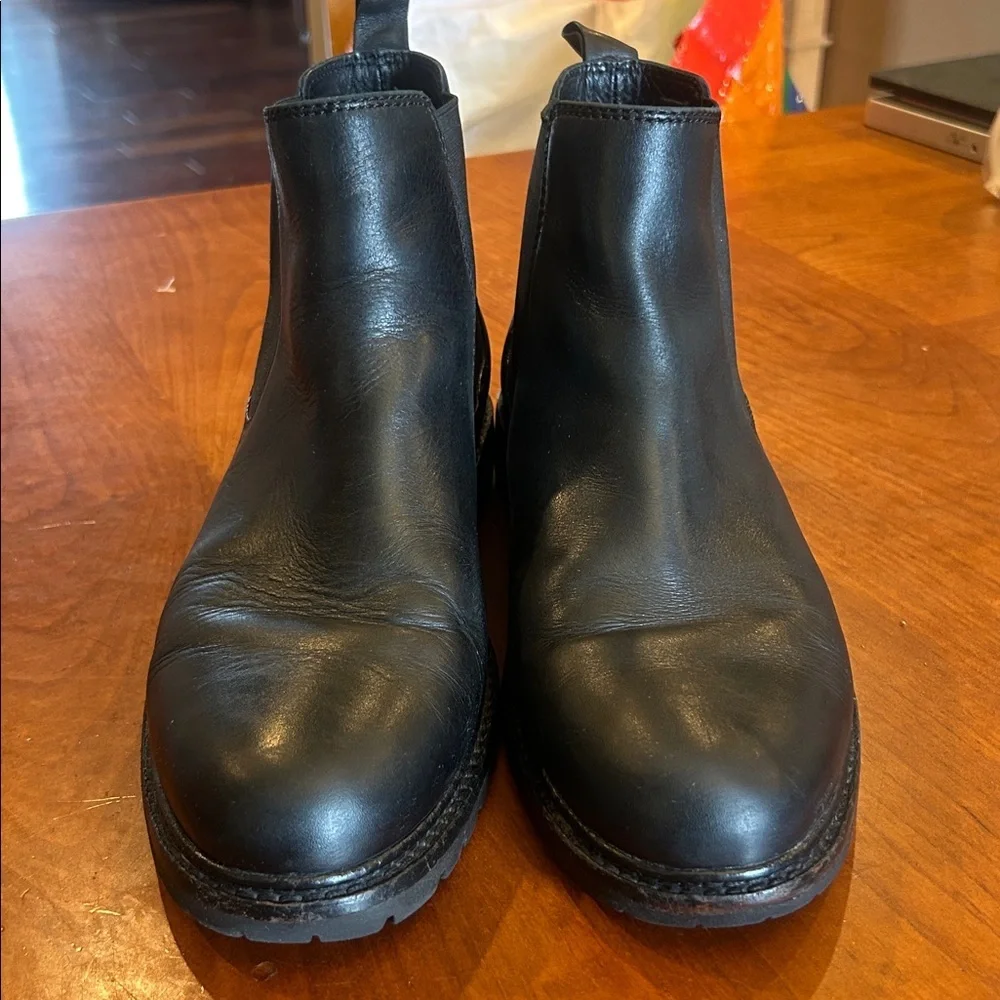 Michael Kors Hudson black size 8.5 Leather Boots